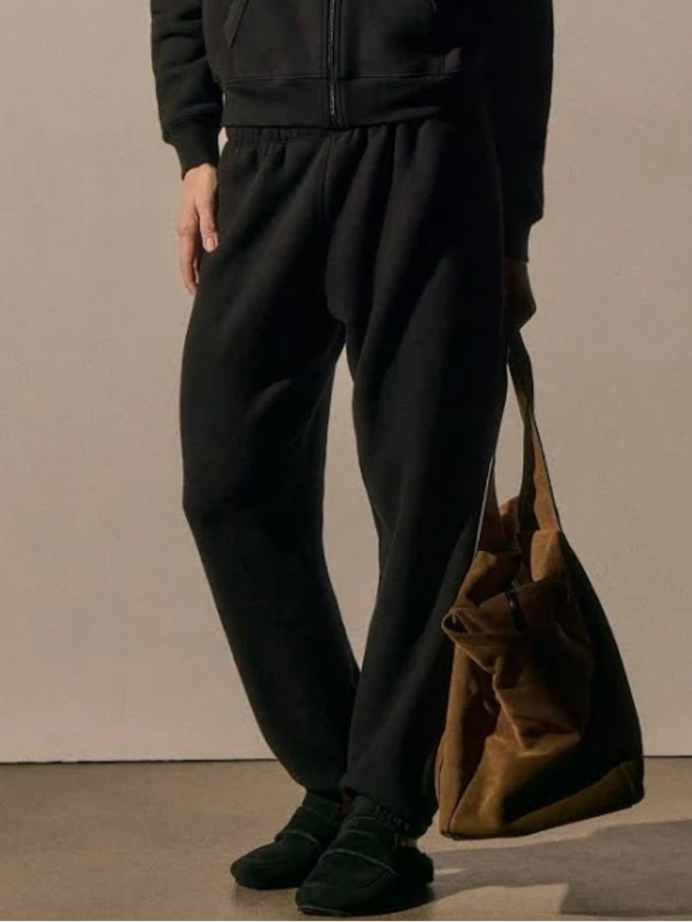 JAMES PERSE Cozy Oversized Sweat Pant in Color Black & in Color Ivory